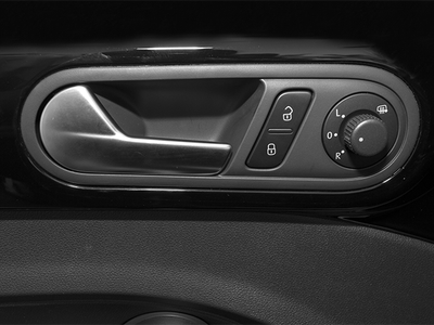 2013 Volkswagen Beetle 2.0 TSi