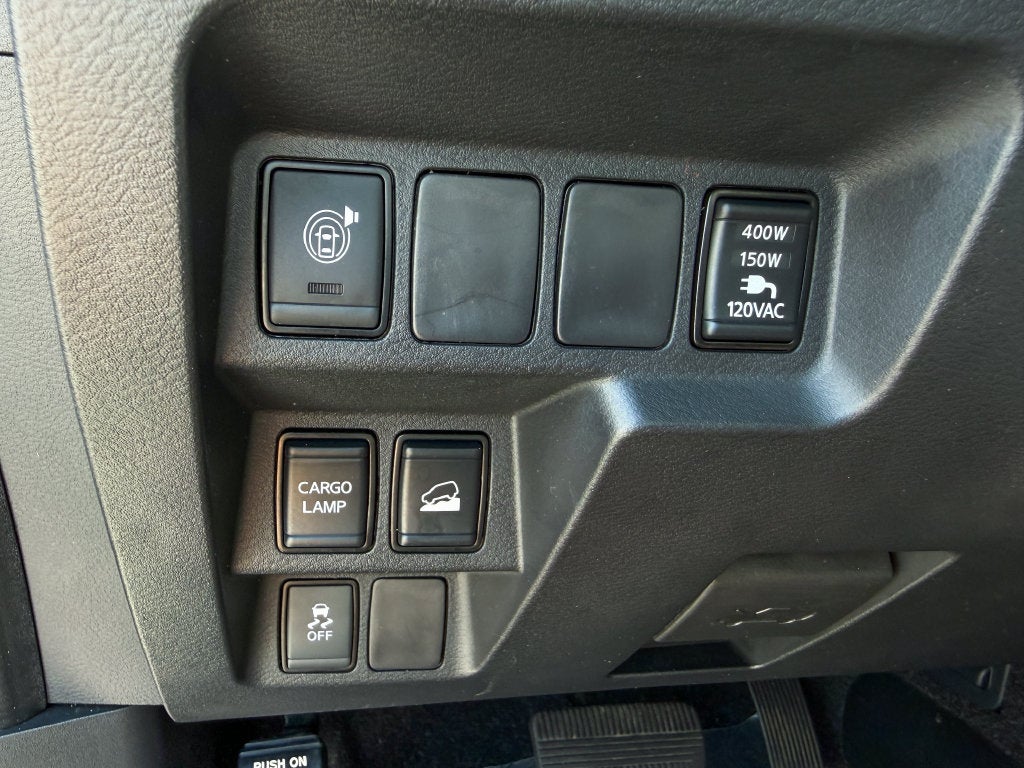 2023 Nissan Frontier SV