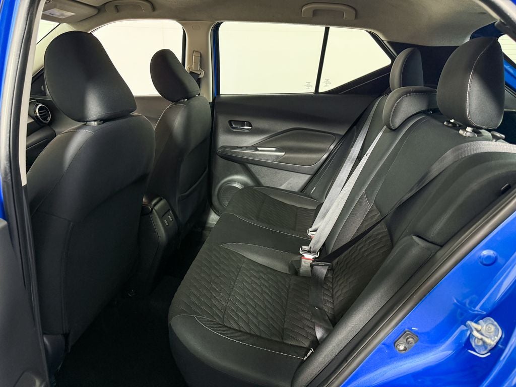 2022 Nissan Kicks SV
