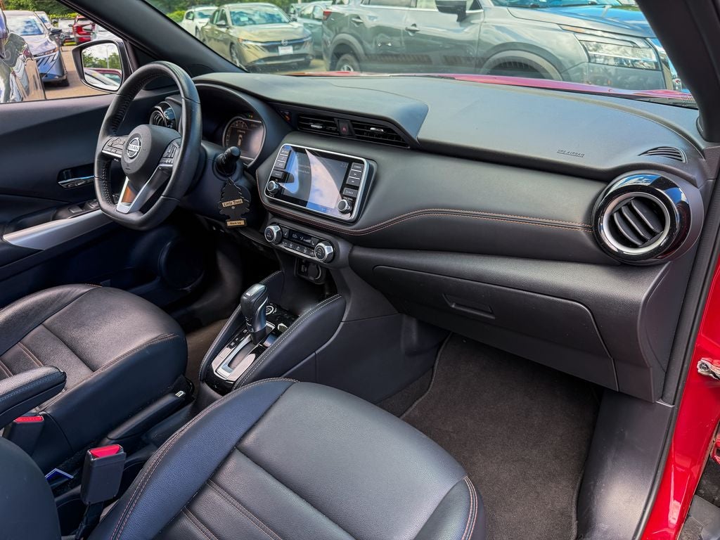 2020 Nissan Kicks SR