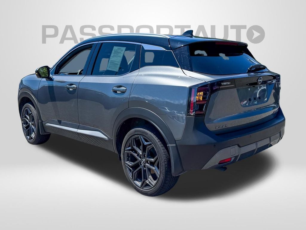 2025 Nissan Kicks SR