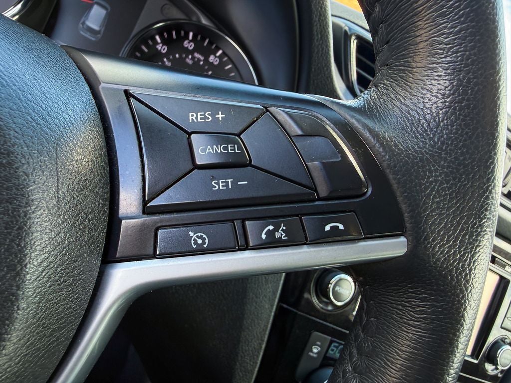 2017 Nissan Rogue SV