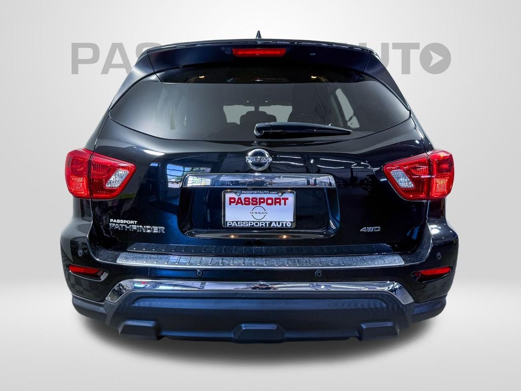 2020 Nissan Pathfinder S