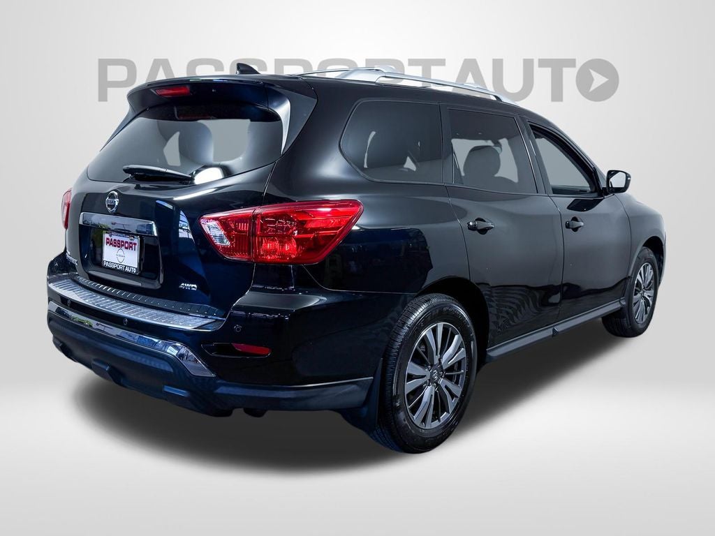 2020 Nissan Pathfinder S