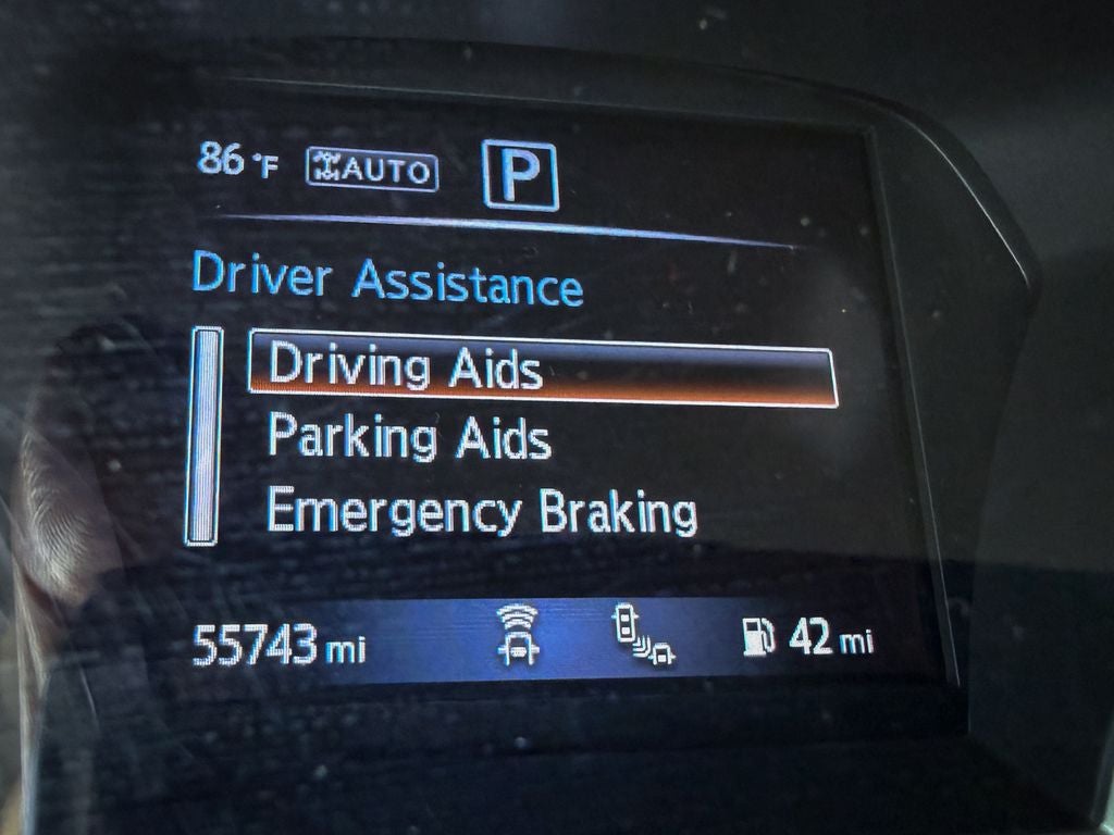 2020 Nissan Pathfinder SL