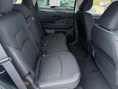 2024 Nissan Pathfinder S