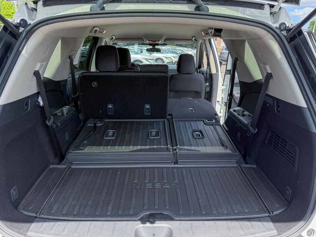 2024 Nissan Pathfinder S