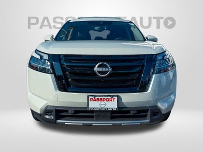 2024 Nissan Pathfinder SL