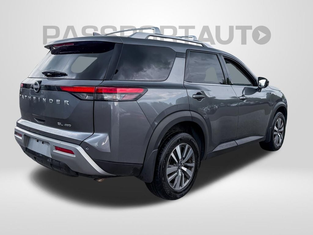 2024 Nissan Pathfinder SL