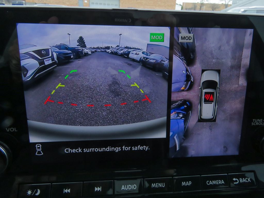 2023 Nissan Pathfinder Platinum