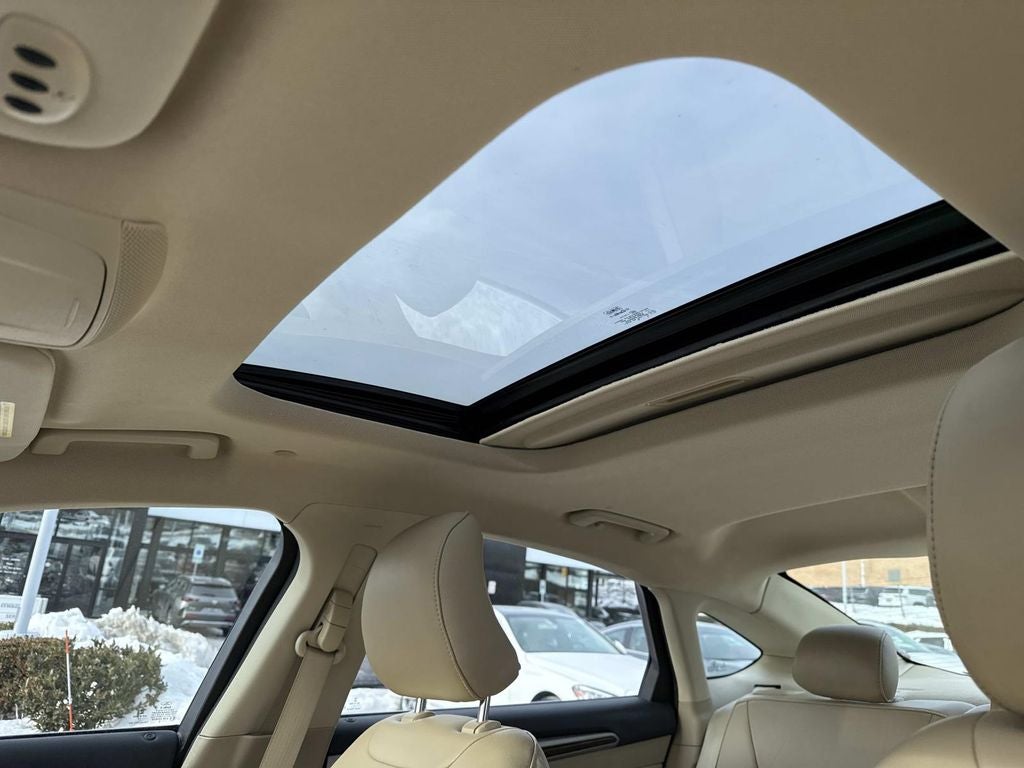 2015 Ford Fusion Hybrid SE