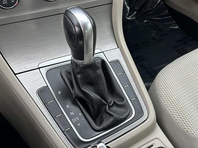 2016 Volkswagen Golf TSI S 4-Door