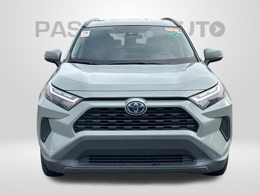 2022 Toyota RAV4 Hybrid XLE