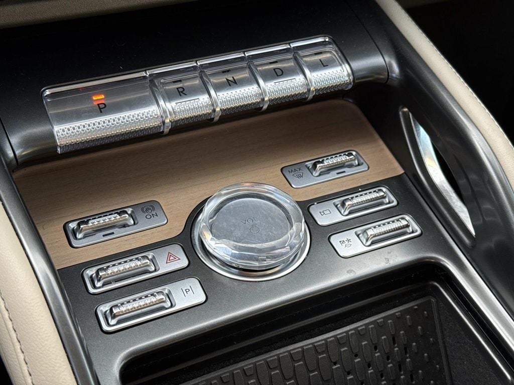 2025 Lincoln Nautilus Reserve