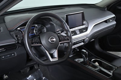 2023 Nissan Altima 2.5 SR Nissan Certified