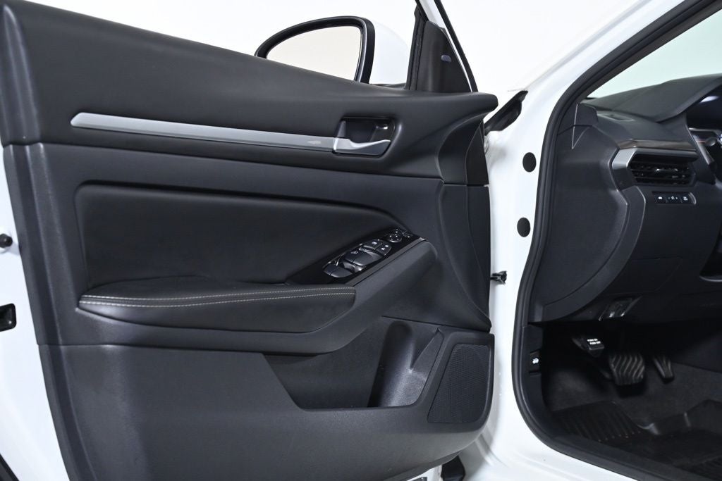 2023 Nissan Altima 2.5 SV Nissan Certified