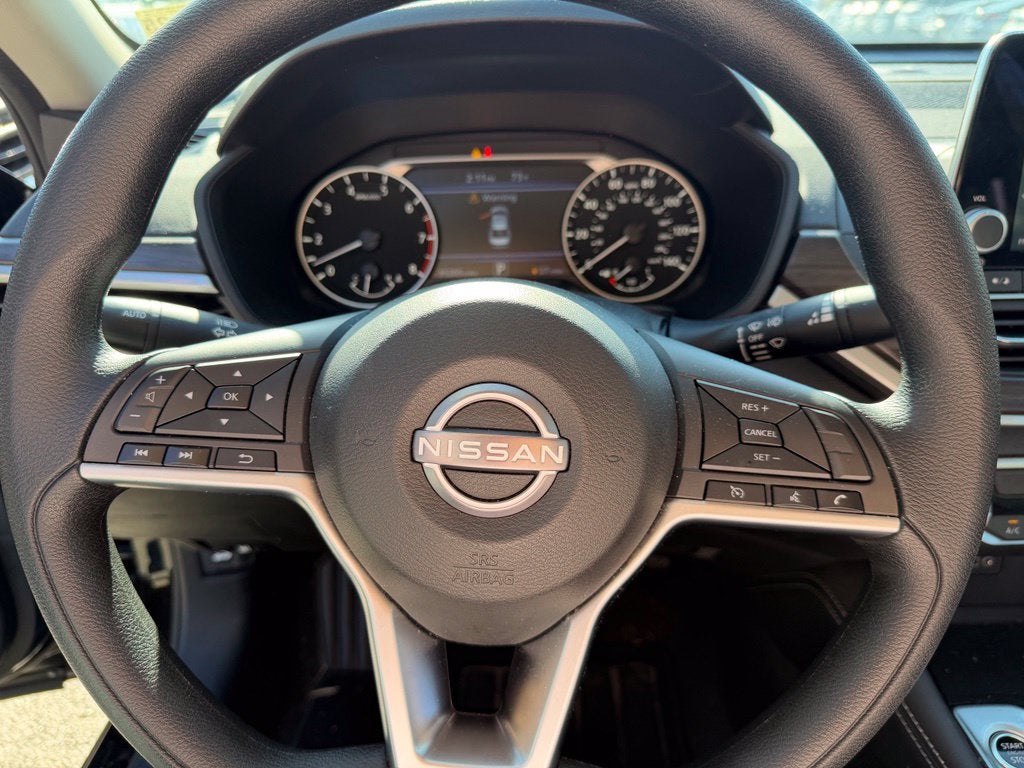 2023 Nissan Altima 2.5 SV Nissan Certified