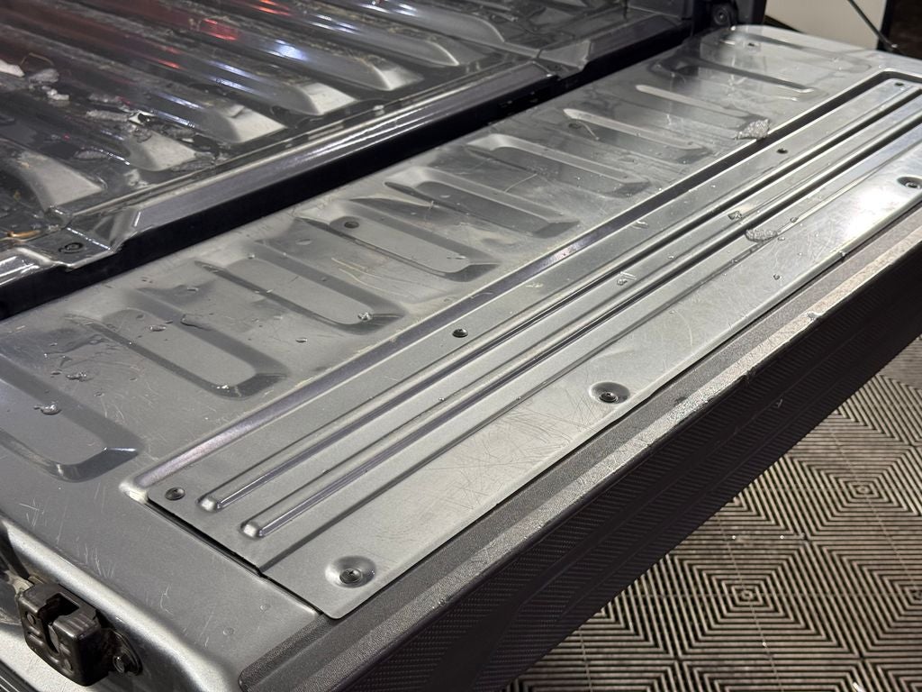 2023 Nissan Frontier SV Midnight Edition