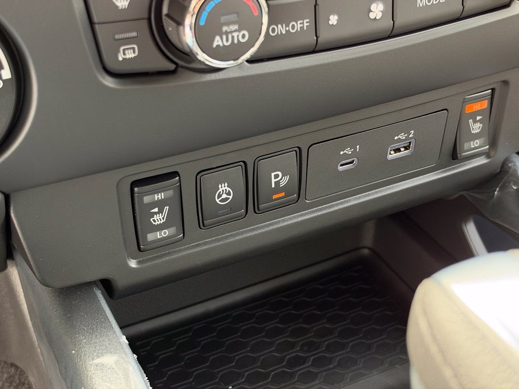 2027 Nissan Frontier SV
