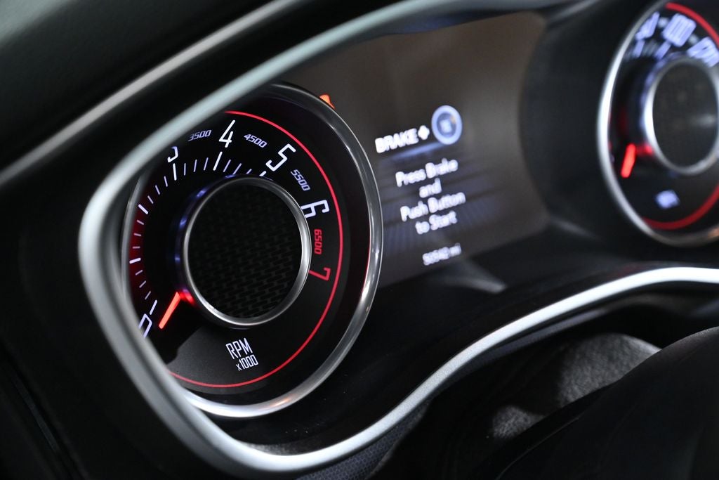 2016 Dodge Challenger SXT Plus