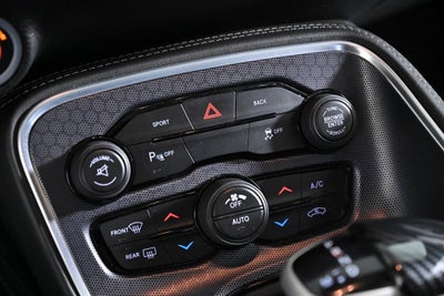 2016 Dodge Challenger SXT Plus