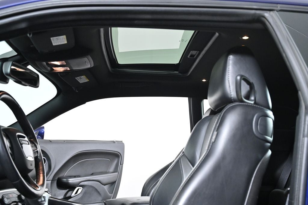 2016 Dodge Challenger SXT Plus