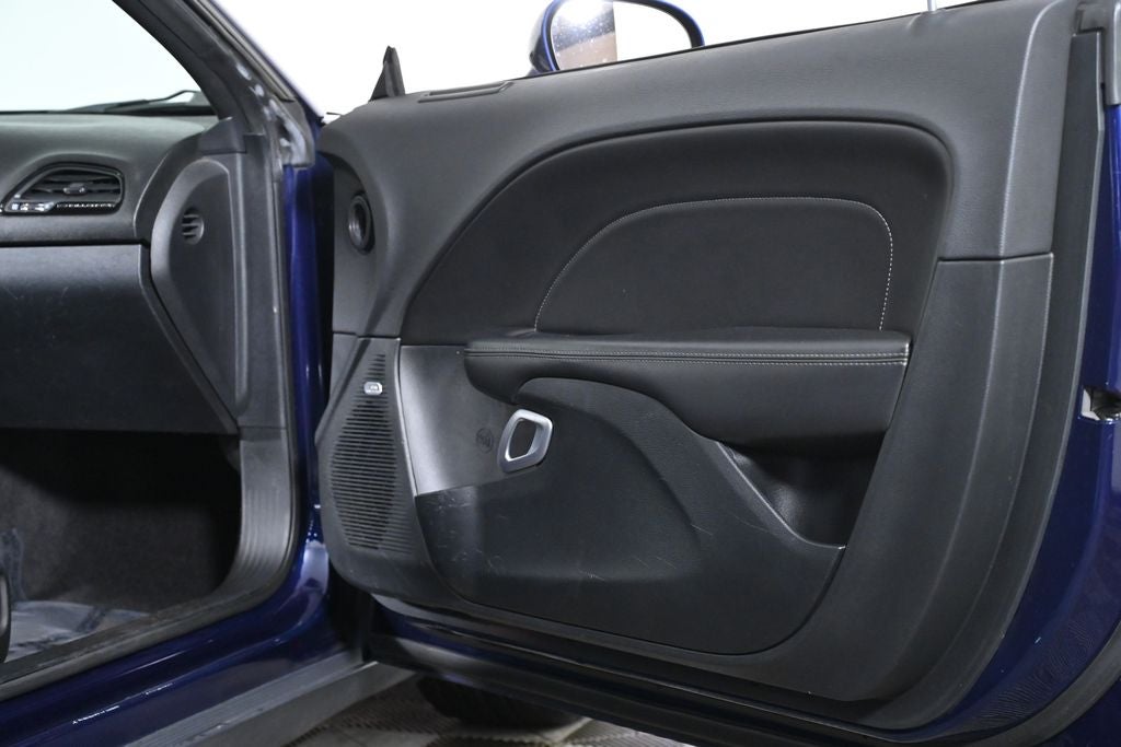 2016 Dodge Challenger SXT Plus