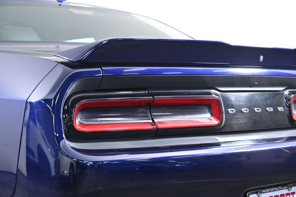 2016 Dodge Challenger SXT Plus