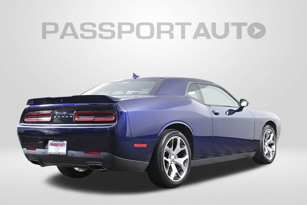 2016 Dodge Challenger SXT Plus
