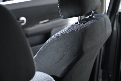2012 Nissan Versa 1.8 SL