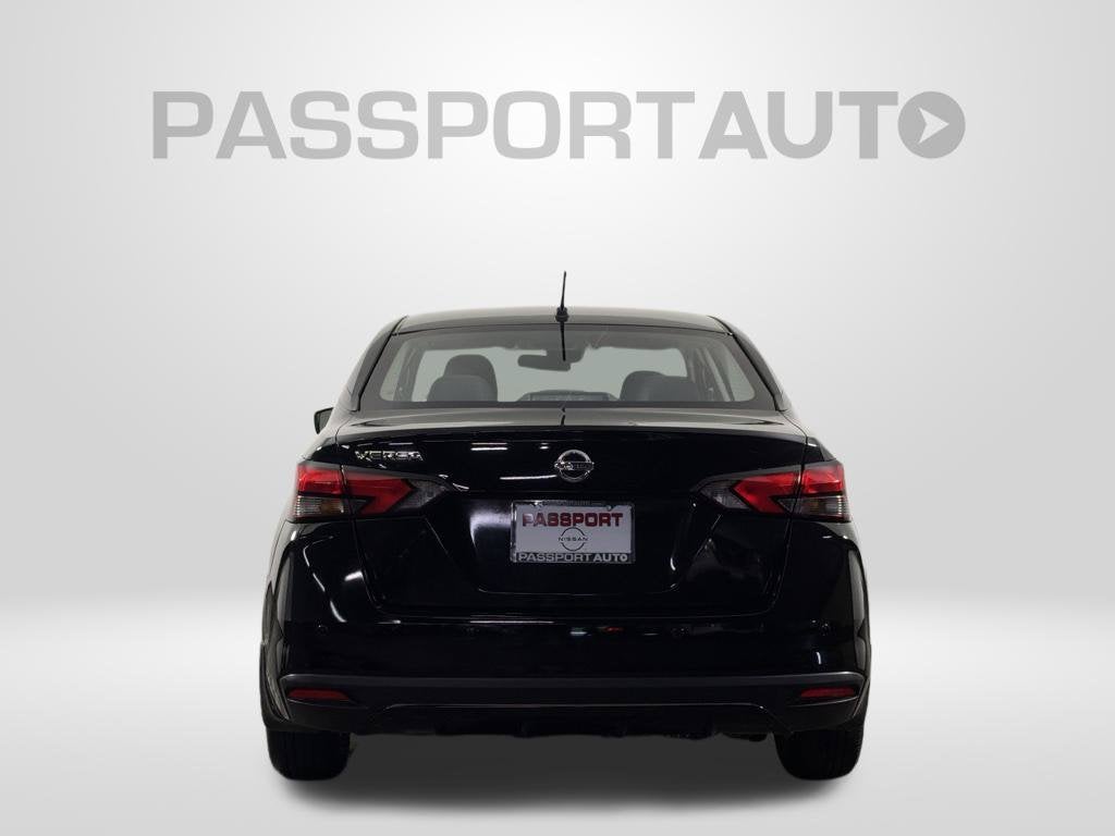2022 Nissan Versa 1.6 S
