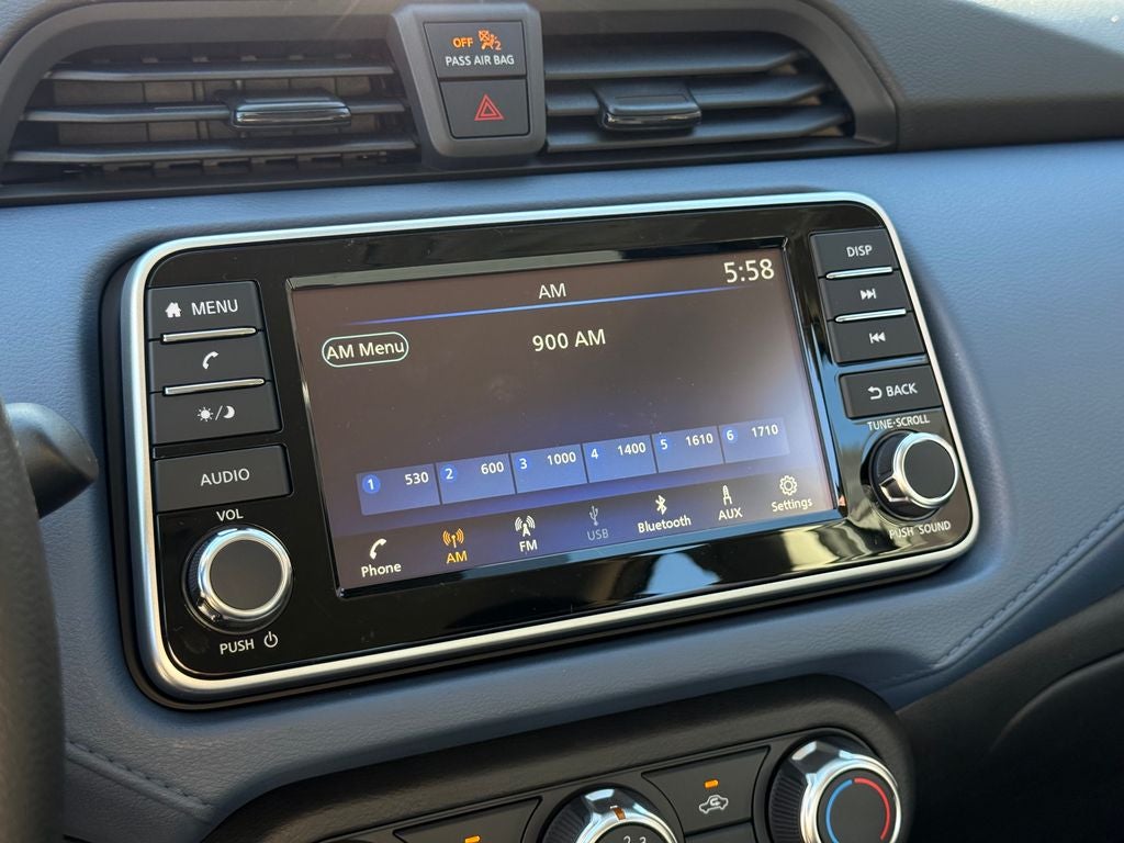 2025 Nissan Versa 1.6 SV