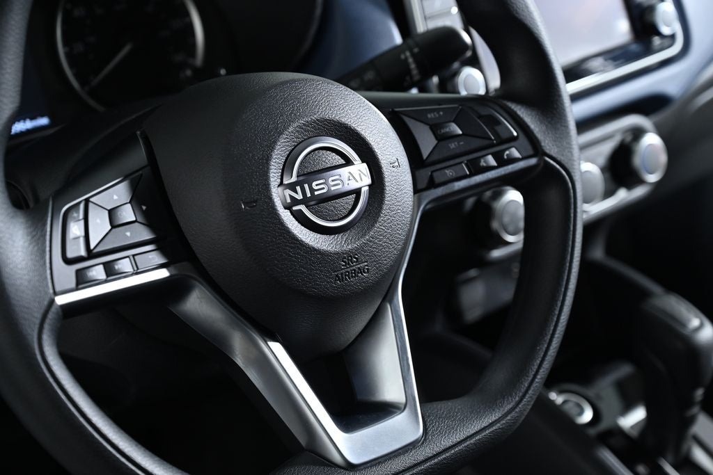2025 Nissan Versa 1.6 SV Nissan Certified