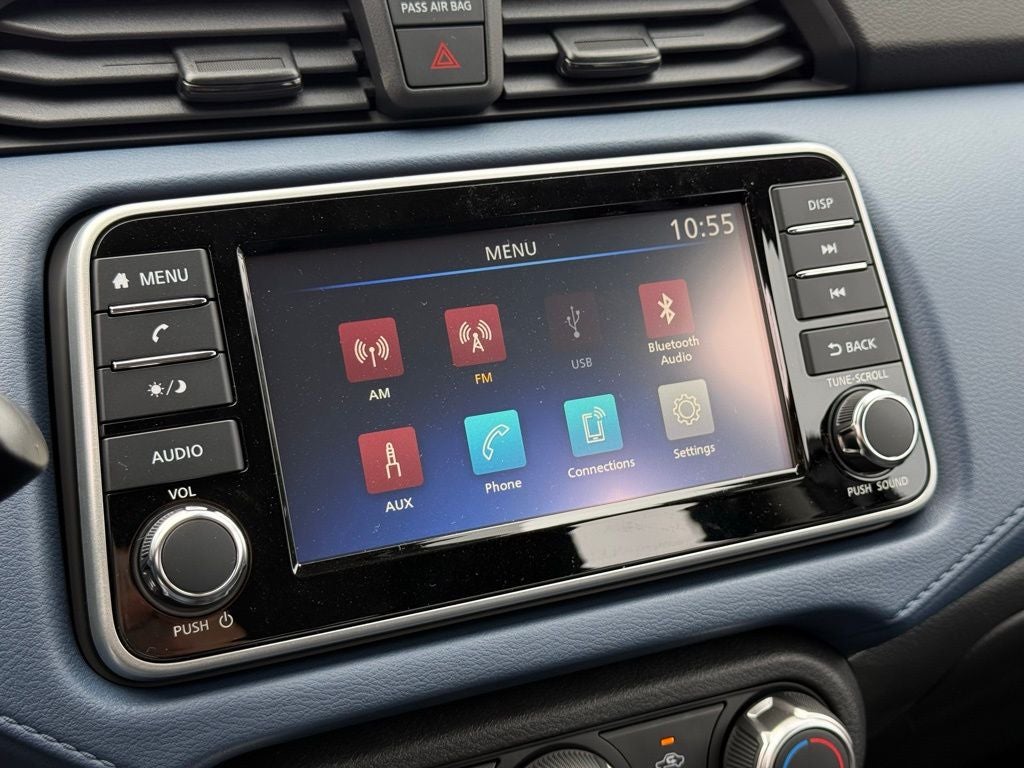 2025 Nissan Versa 1.6 SV