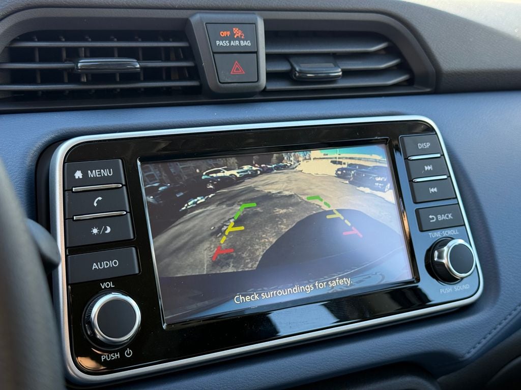 2025 Nissan Versa 1.6 SV