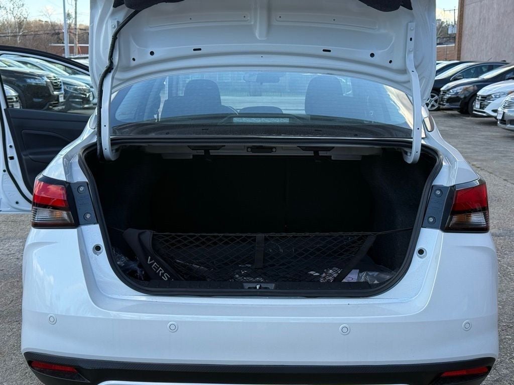 2025 Nissan Versa 1.6 SV