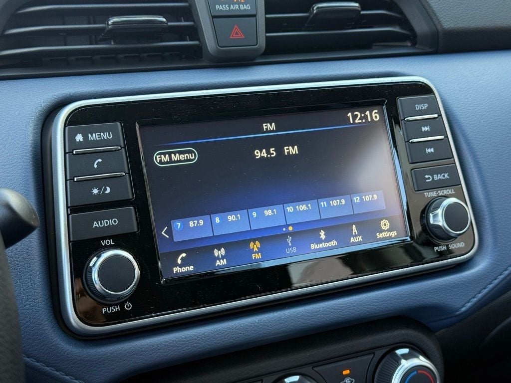 2025 Nissan Versa 1.6 SV