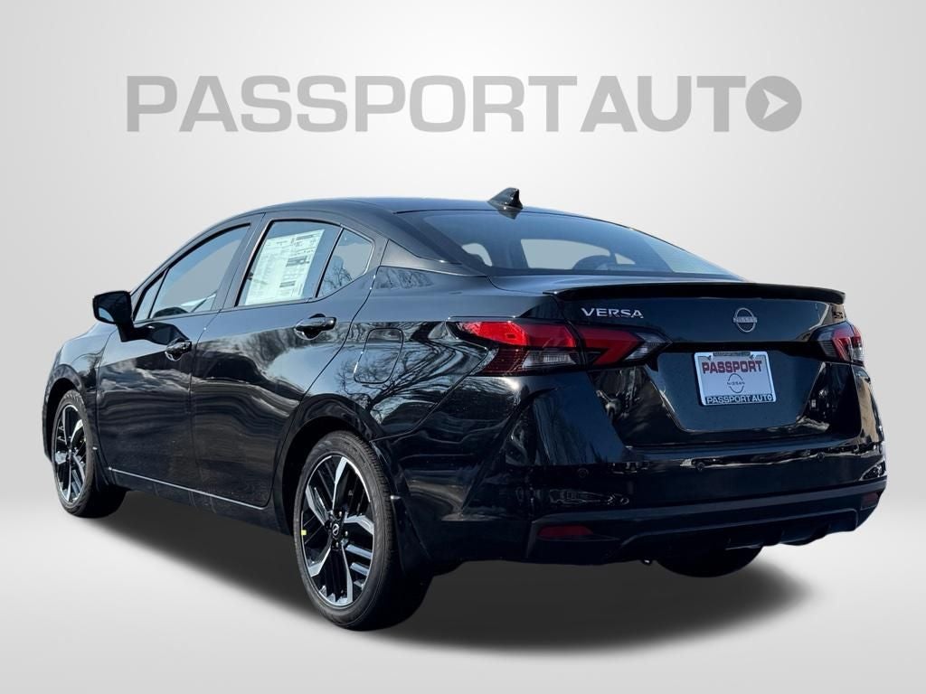 2025 Nissan Versa 1.6 SR