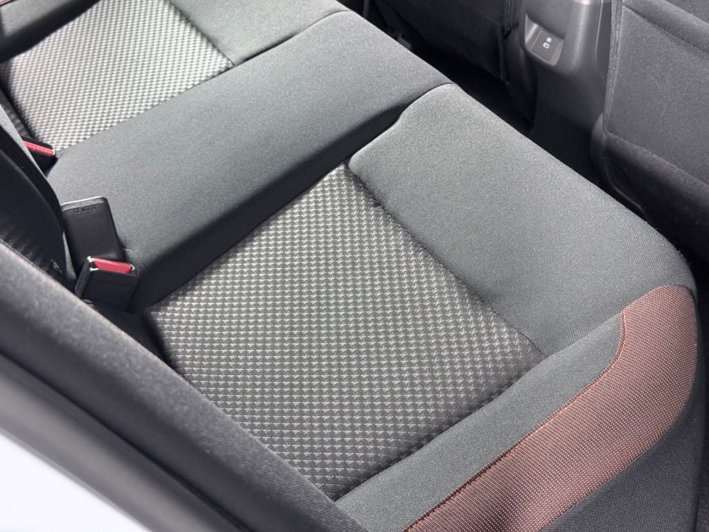 2025 Nissan Versa 1.6 SR Nissan Certified