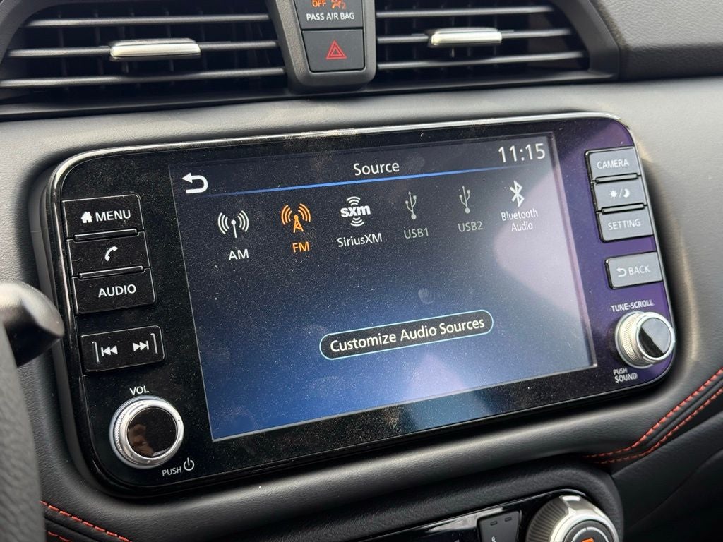 2025 Nissan Versa 1.6 SR