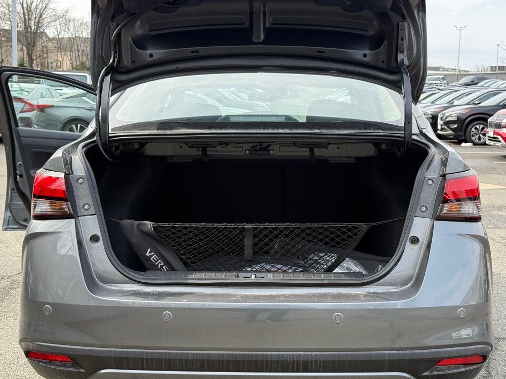 2025 Nissan Versa 1.6 SR