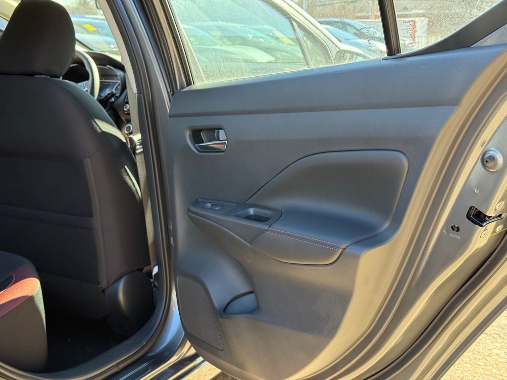 2025 Nissan Versa 1.6 SR