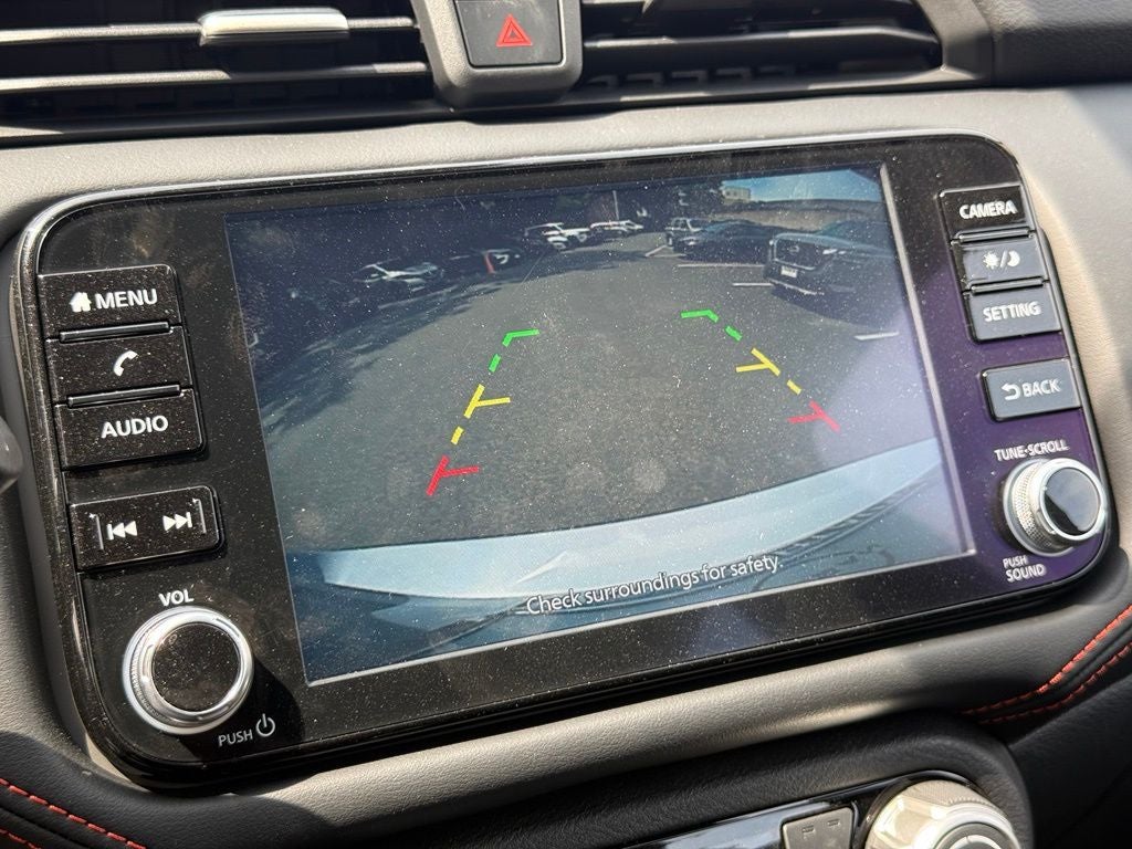 2025 Nissan Versa 1.6 SR