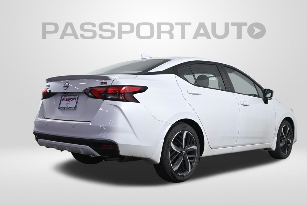 2025 Nissan Versa 1.6 SR