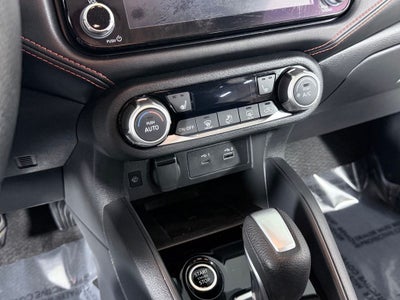 2025 Nissan Versa 1.6 SR