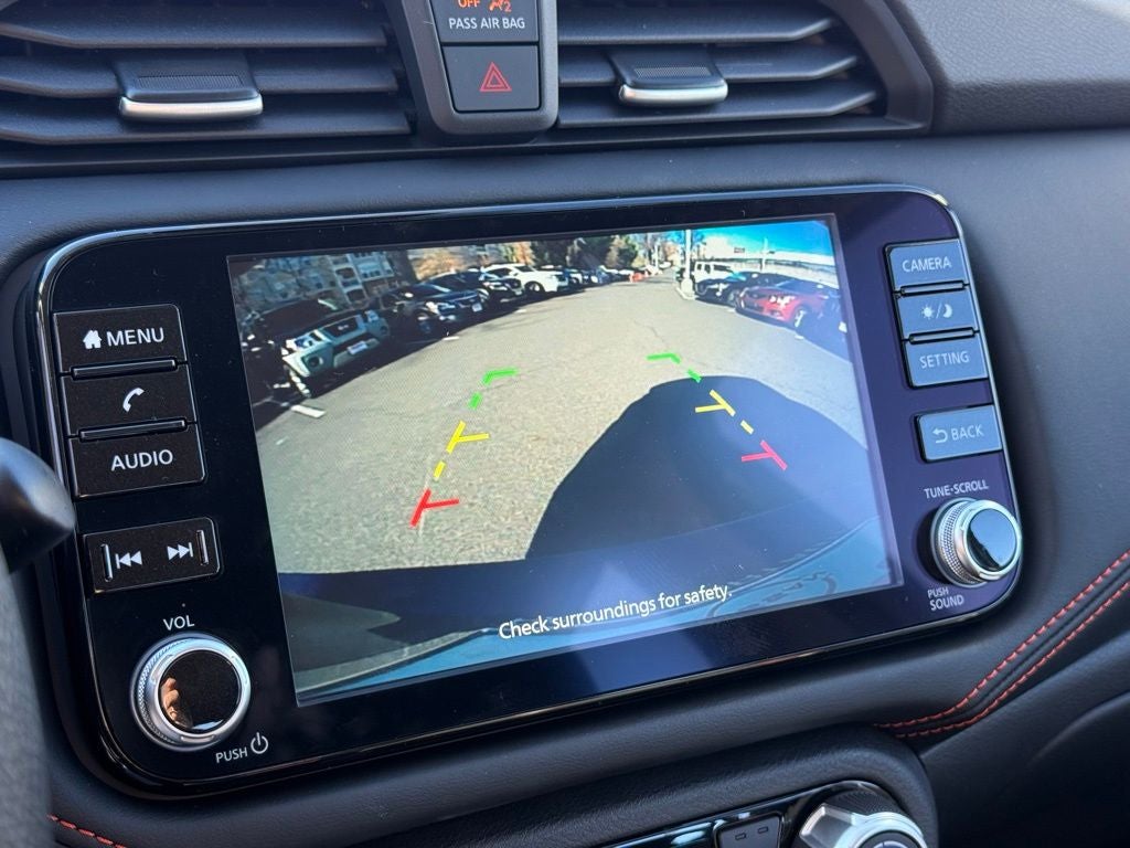 2025 Nissan Versa 1.6 SR