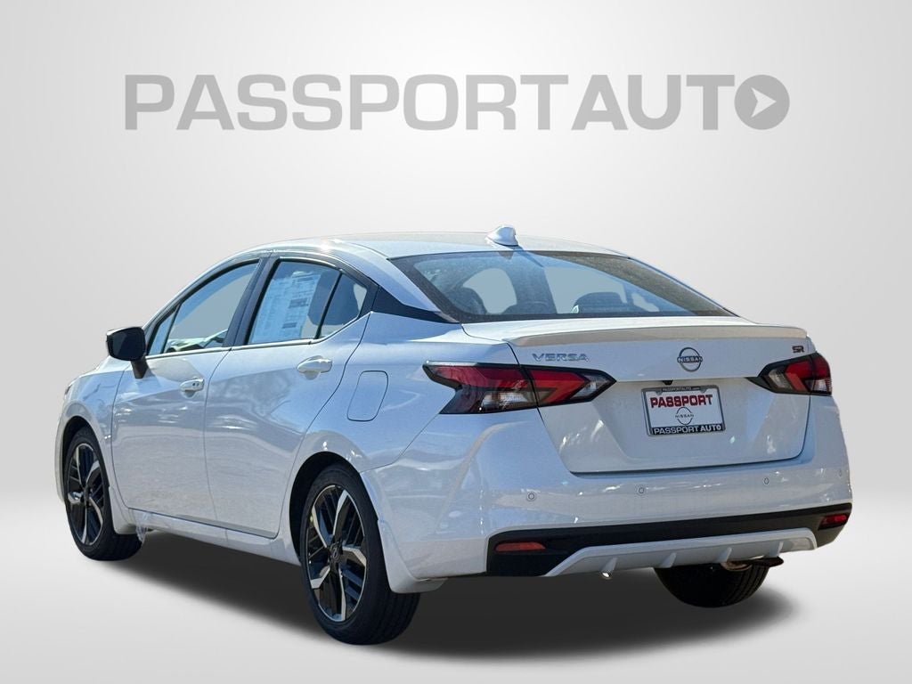 2025 Nissan Versa 1.6 SR