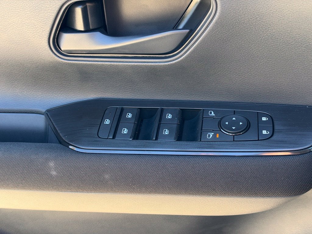 2027 Nissan Kicks S
