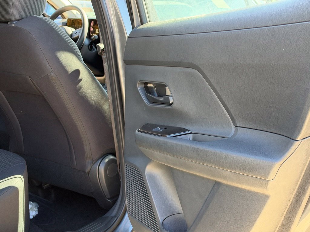 2027 Nissan Kicks S