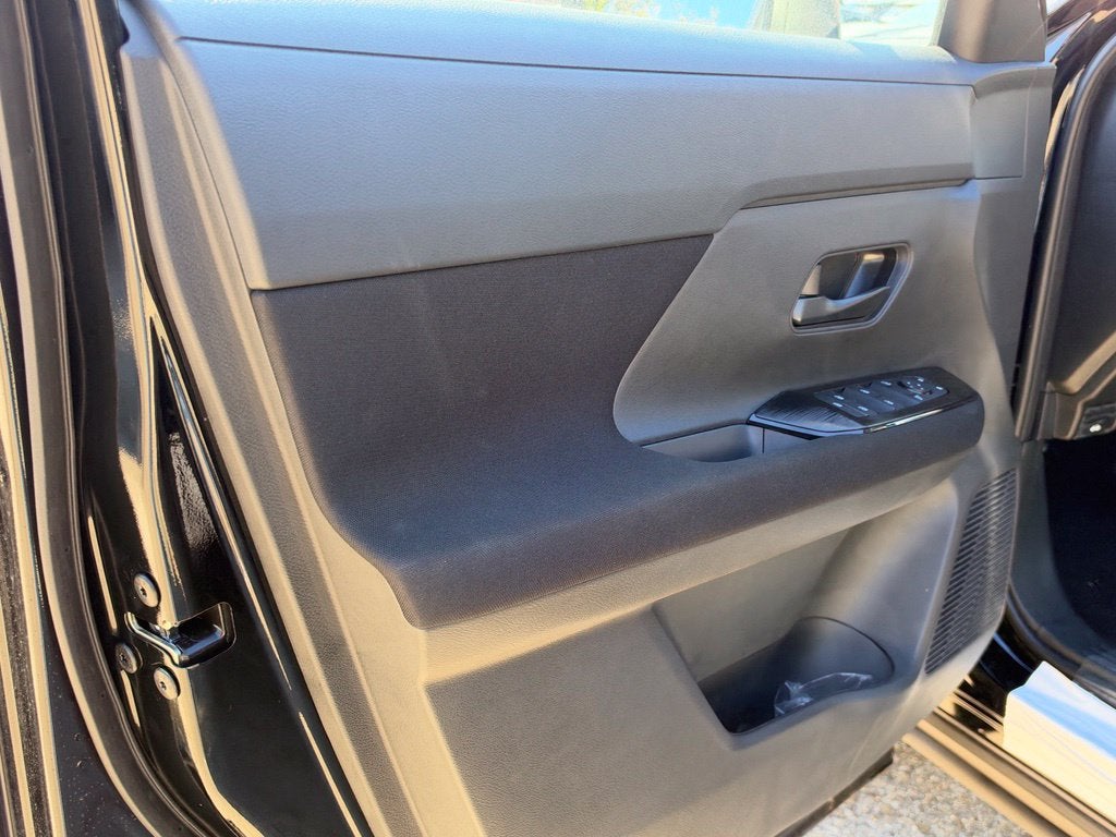2027 Nissan Kicks S